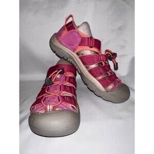 KEEN BIG KIDS SIZE 3 NEWPORT H2 OUTDOOR WATER SANDAL BERRY & CORAL SOLD OUT